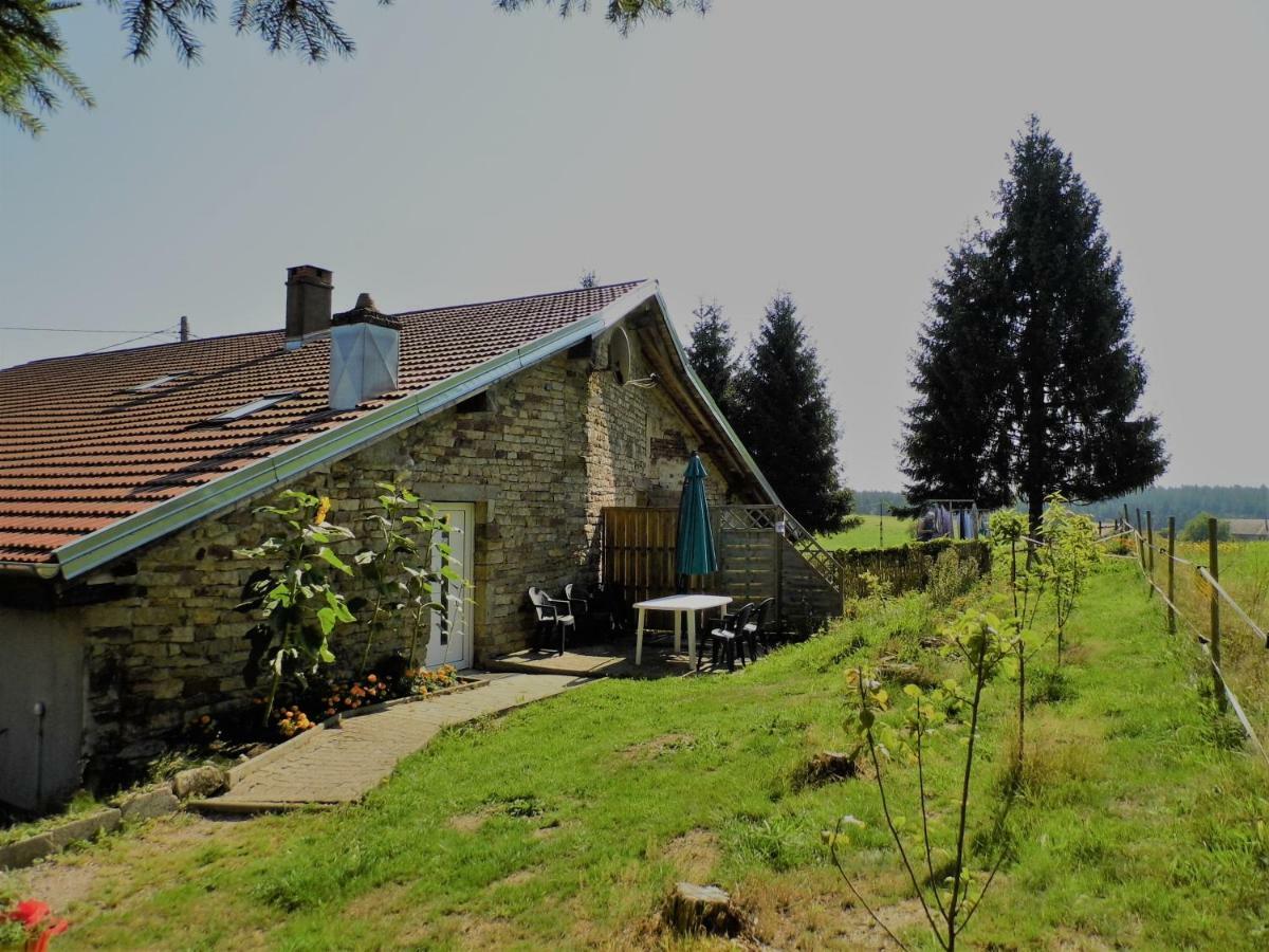 Maison Carmen - Restaurant , Meuble De Tourisme, Appartements Xertigny Bagian luar foto