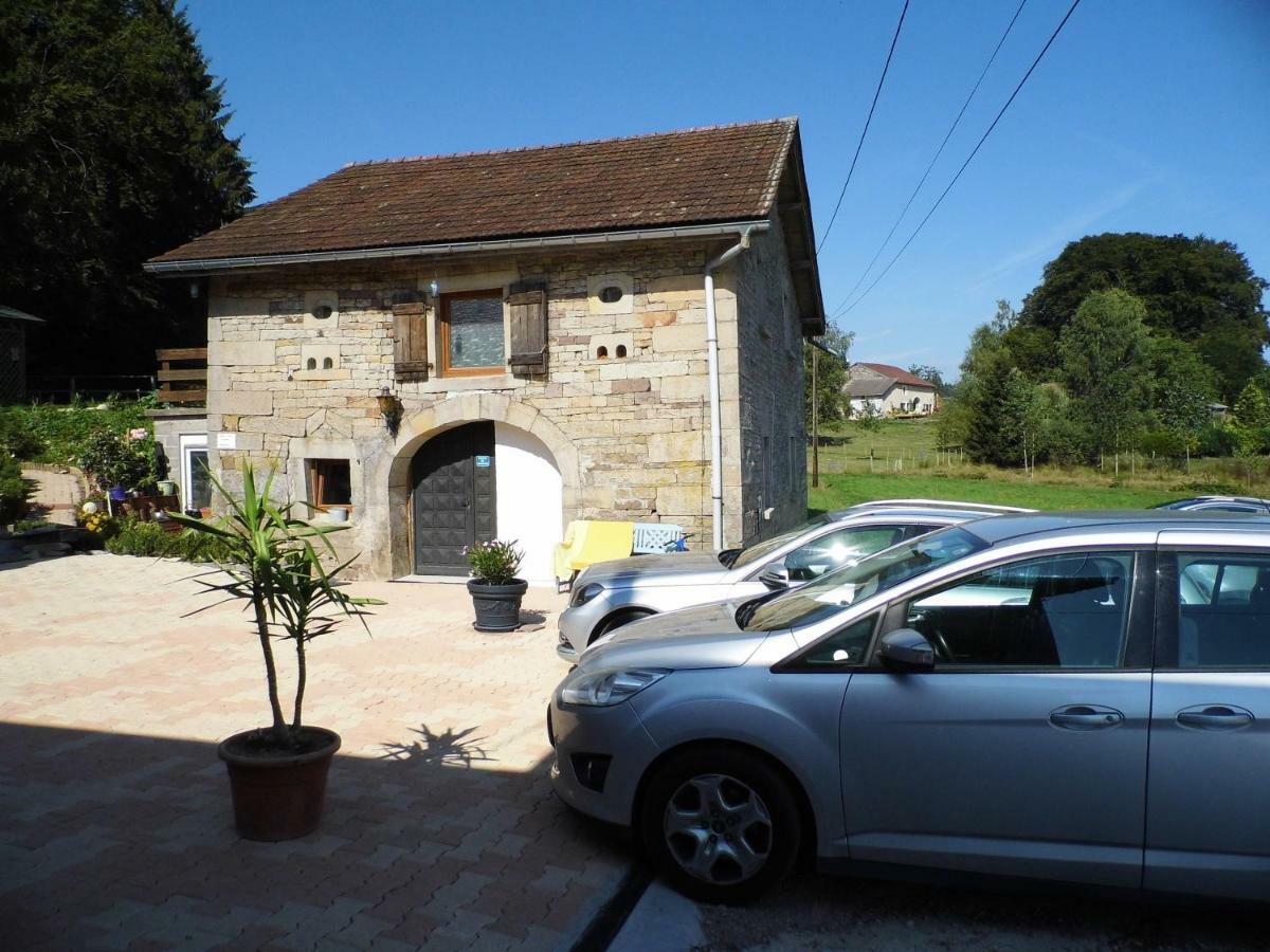 Maison Carmen - Restaurant , Meuble De Tourisme, Appartements Xertigny Bagian luar foto